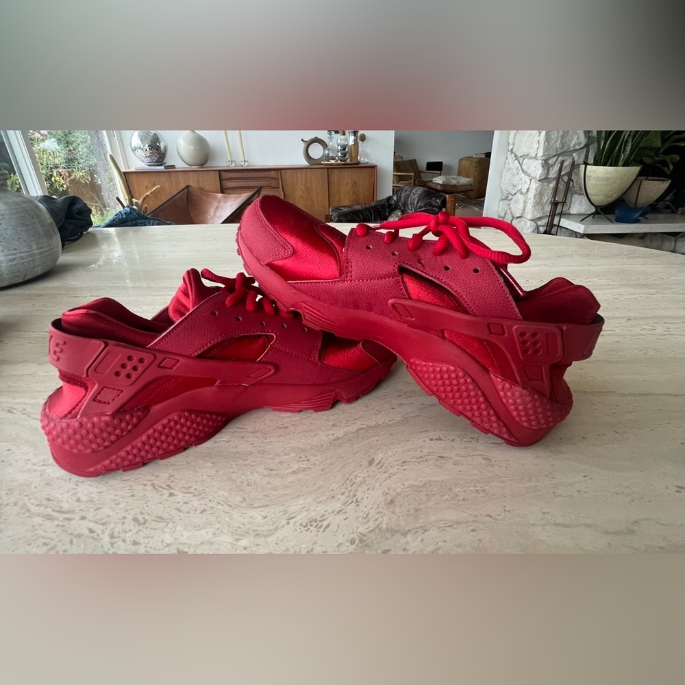 Nike Air Huarache - Triple red - size: W9